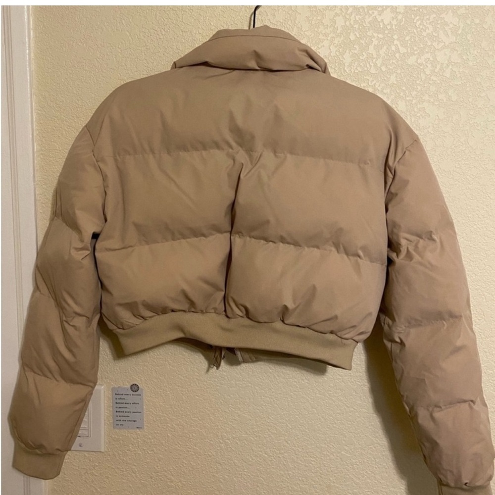 Princess Polly Cropped Puffer Jacket M/L - Picture 3 of 3